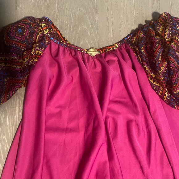 Brand new dark pink African Style ready to wear to any special occasion. - Picture 2 of 7
